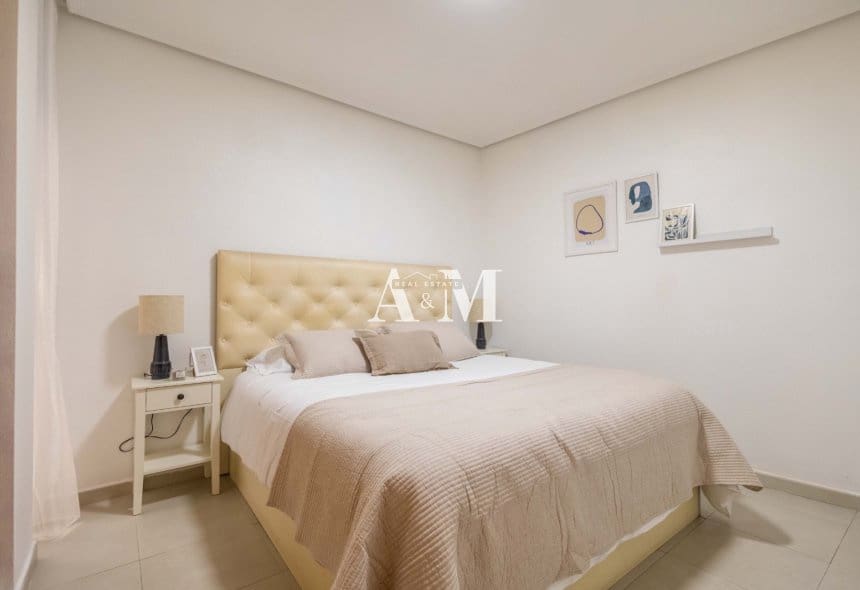 3 soveværelse Strandlejlighed til salg i Torrevieja med garage - € 220.000 (Ref: 10095439)