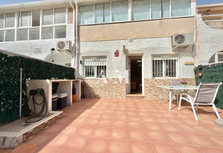 Casa de 3 habitaciones en Torrevieja en venta - 188.990 € (Ref: 10095440)