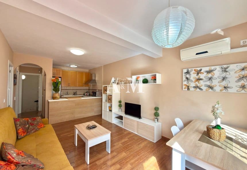 Casa de 3 habitaciones en Torrevieja en venta - 188.990 € (Ref: 10095440)