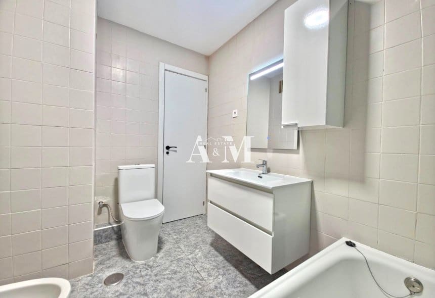 3 soveværelse Strandlejlighed til salg i Torrevieja - € 170.000 (Ref: 10095442)