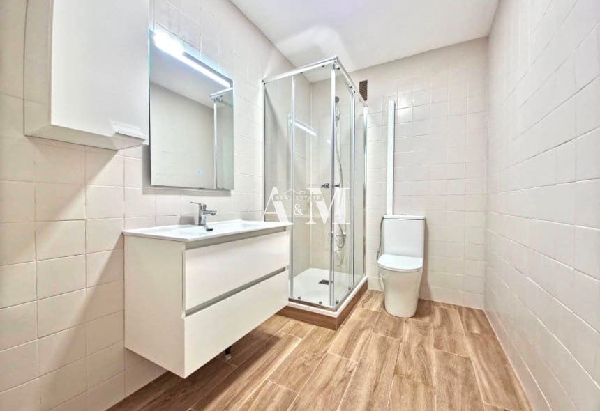 3 soveværelse Strandlejlighed til salg i Torrevieja - € 170.000 (Ref: 10095442)