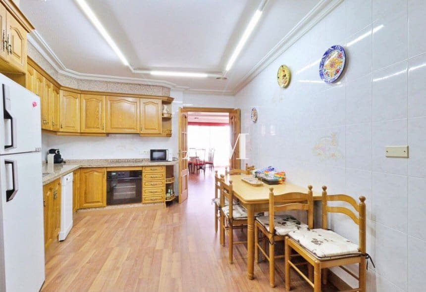 5 quarto Penthouse para arrendar em Santa Pola com garagem - 2 150 € (Ref: 10095443)