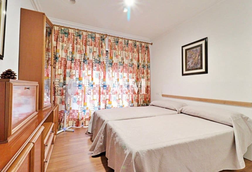 5 quarto Penthouse para arrendar em Santa Pola com garagem - 2 150 € (Ref: 10095443)