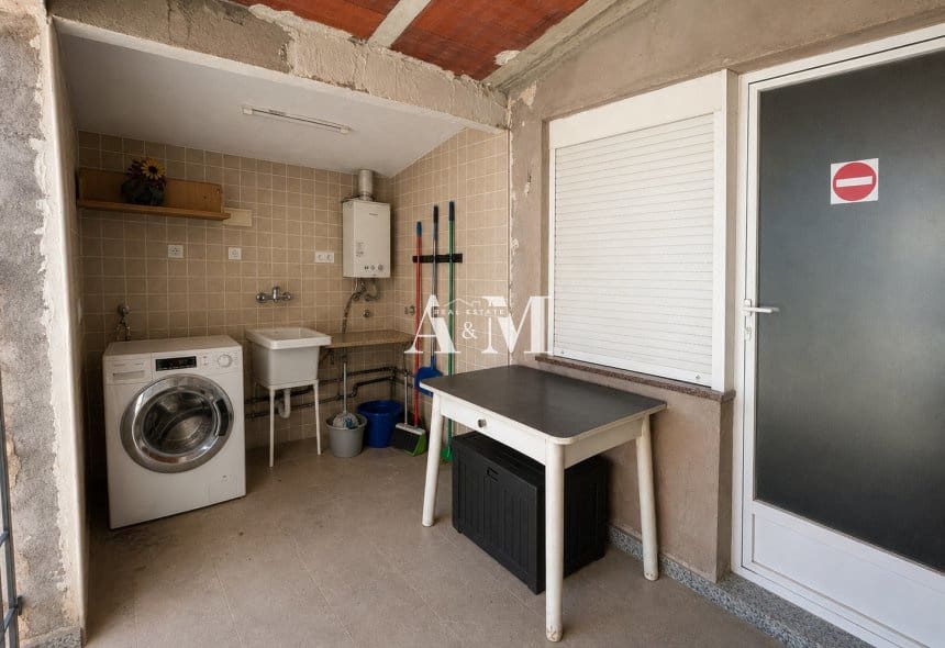 Chalet de 4 habitaciones en La Romana en venta con piscina garaje - 360.000 € (Ref: 10095444)