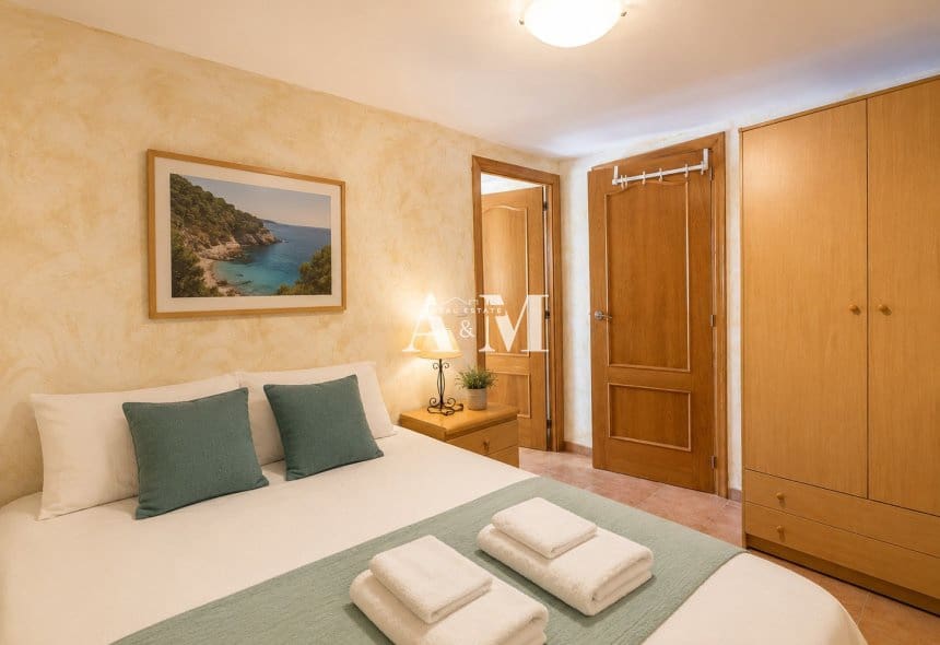 Chalet de 4 habitaciones en La Romana en venta con piscina garaje - 360.000 € (Ref: 10095444)