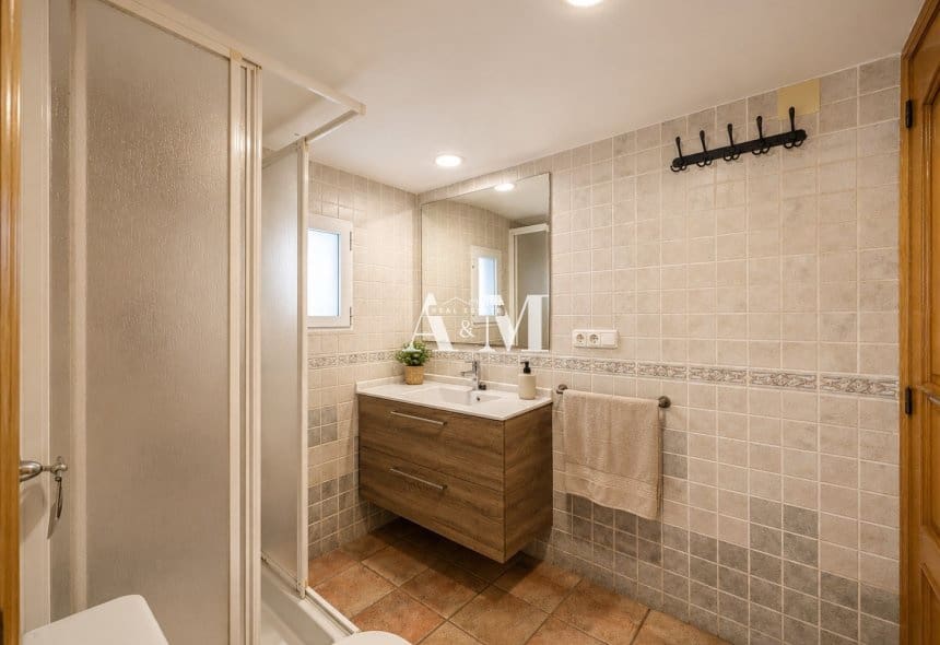 Chalet de 4 habitaciones en La Romana en venta con piscina garaje - 360.000 € (Ref: 10095444)