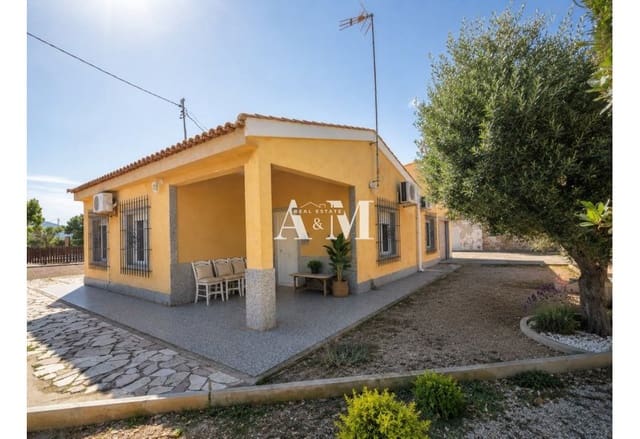 Chalet de 4 habitaciones en La Romana en venta con piscina garaje - 360.000 € (Ref: 10095444)
