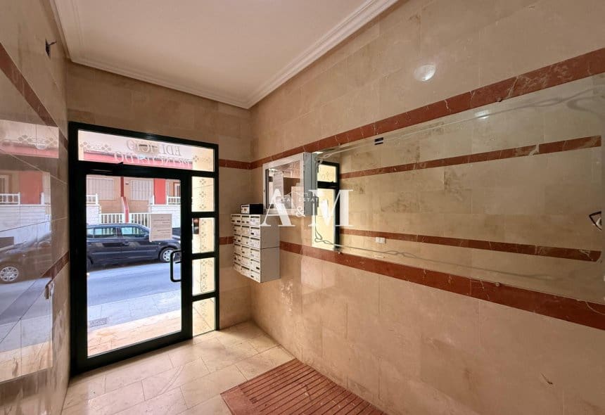 2 soverom Strandleiligheter til salgs i Torrevieja - € 135 000 (Ref: 10095445)