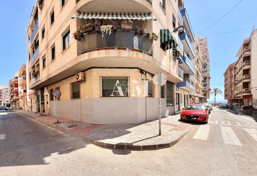 2 soverom Strandleiligheter til salgs i Torrevieja - € 135 000 (Ref: 10095445)