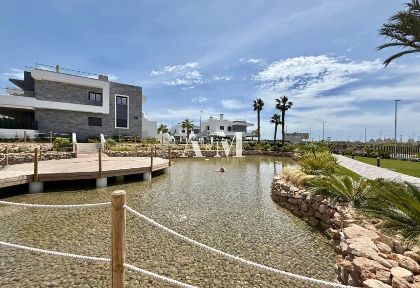 2 makuuhuone Huoneisto vuokrattavana paikassa Torrevieja mukana uima-altaan 
autotalli - 1 700 € (Ref: 10095446)