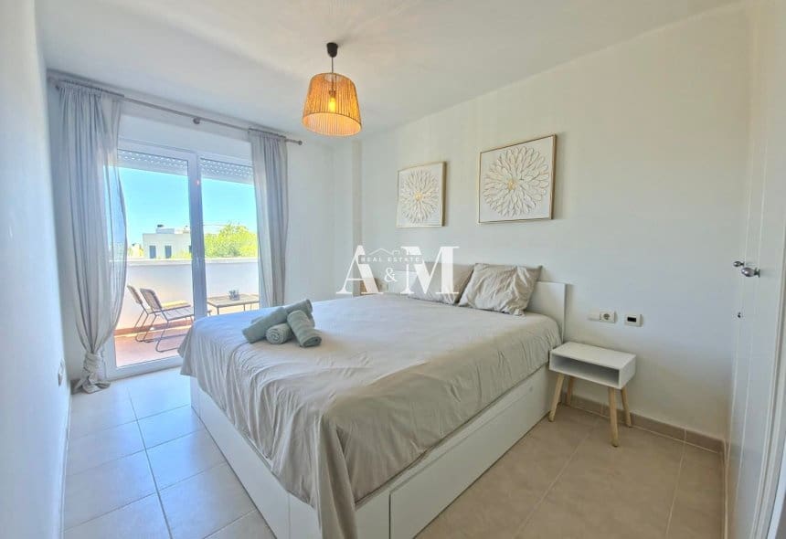 2 soverom Leilighet til leie i Orihuela Costa med svømmebasseng garasje - € 1 400 (Ref: 10095448)