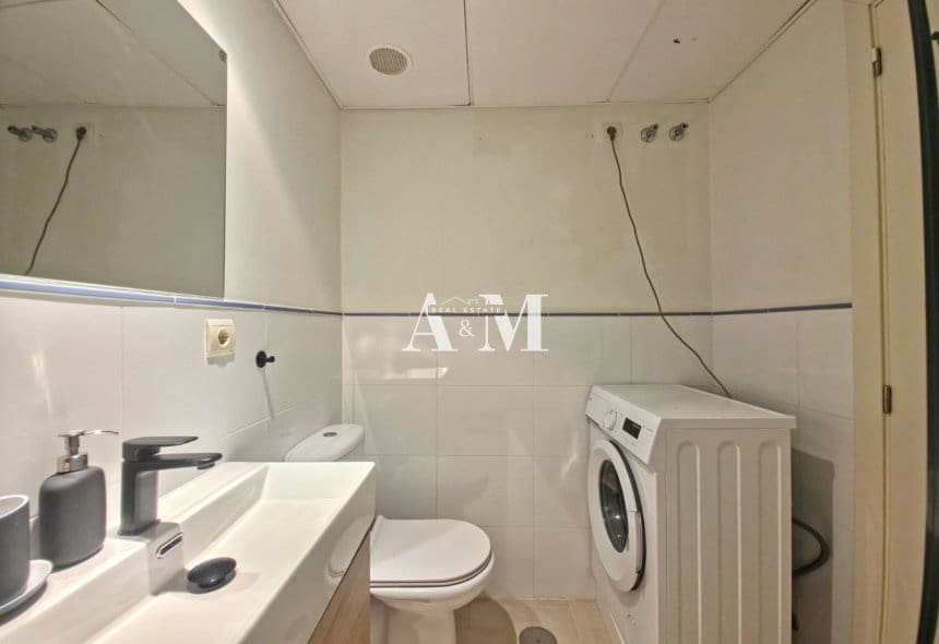 2 soverom Leilighet til leie i Orihuela Costa med svømmebasseng garasje - € 1 400 (Ref: 10095448)