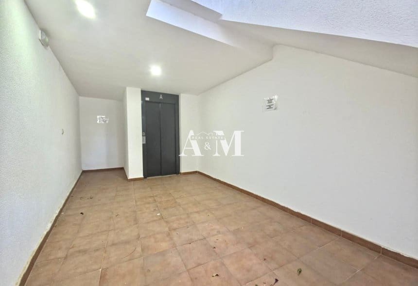 2 soverom Leilighet til leie i Orihuela Costa med svømmebasseng garasje - € 1 400 (Ref: 10095448)