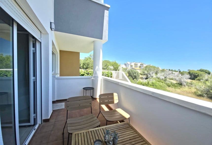 2 soverom Leilighet til leie i Orihuela Costa med svømmebasseng garasje - € 1 400 (Ref: 10095448)