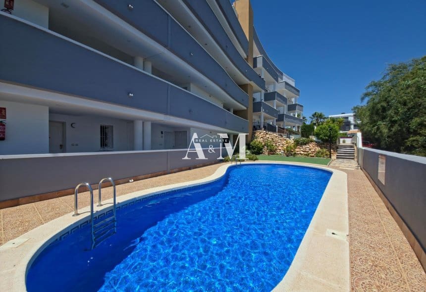 2 soverom Leilighet til leie i Orihuela Costa med svømmebasseng garasje - € 1 400 (Ref: 10095448)