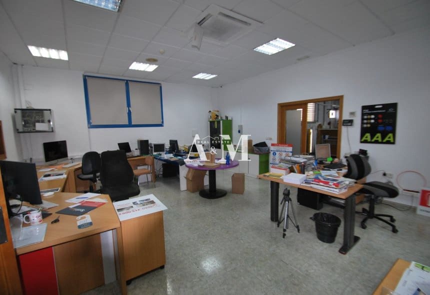 2 slaapkamer Commercieel te huur in Torrevieja - € 4.900 (Ref: 10095449)
