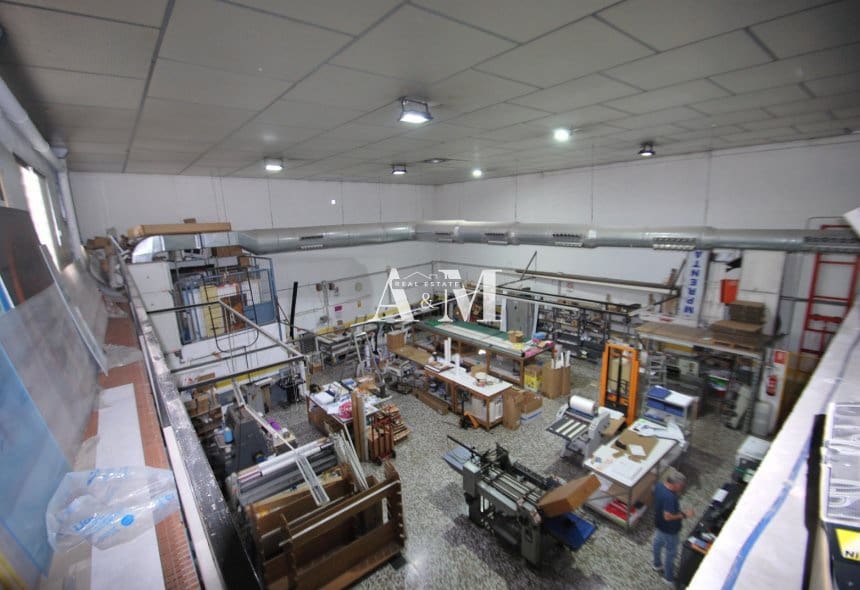 2 slaapkamer Commercieel te huur in Torrevieja - € 4.900 (Ref: 10095449)