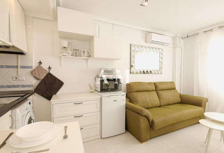 1 chambre Studio à vendre à Torrevieja avec piscine - 90 000 € (Ref: 10095450)