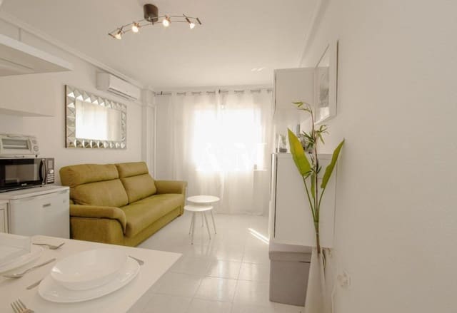 1 chambre Studio à vendre à Nueva Torrevieja, Torrevieja avec piscine - 90 000 € (Ref: 10095450)