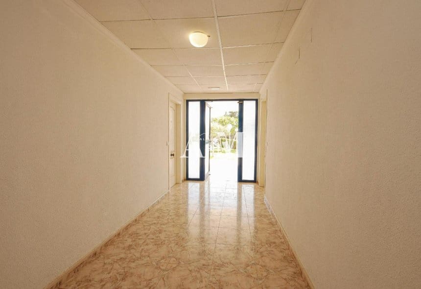 1 chambre Studio à vendre à Torrevieja avec piscine - 90 000 € (Ref: 10095450)