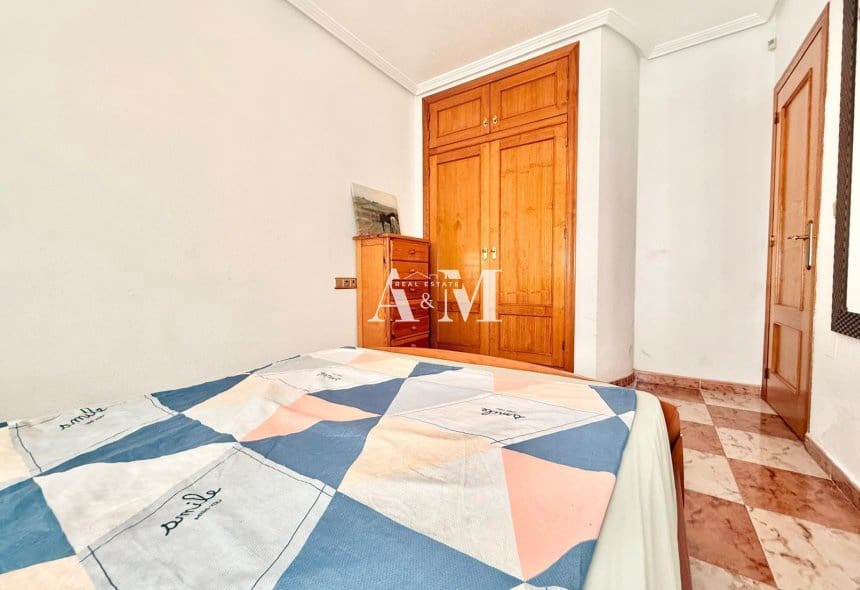 2 bedroom Townhouse for rent in Orihuela Costa with pool - € 900 (Ref: 10095654)
