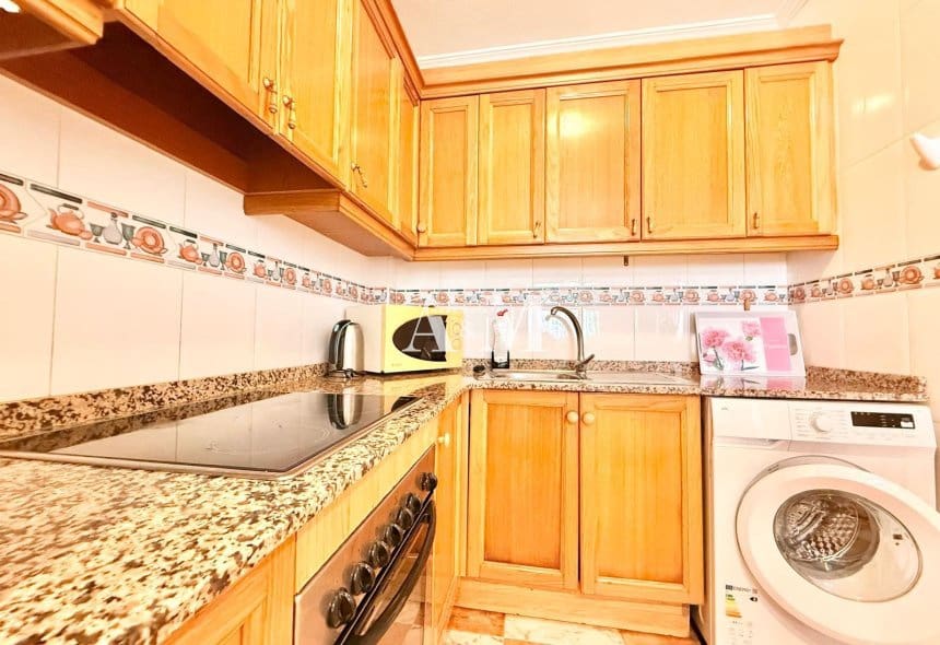 2 bedroom Townhouse for rent in Orihuela Costa with pool - € 900 (Ref: 10095654)