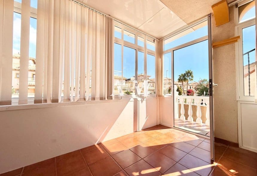 2 bedroom Townhouse for rent in Orihuela Costa with pool - € 900 (Ref: 10095654)