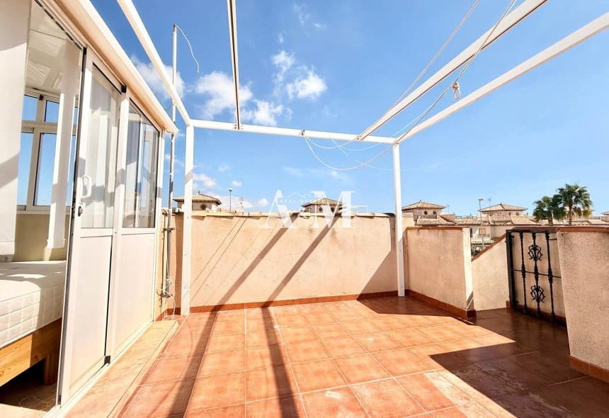 2 bedroom Townhouse for rent in Orihuela Costa with pool - € 900 (Ref: 10095654)