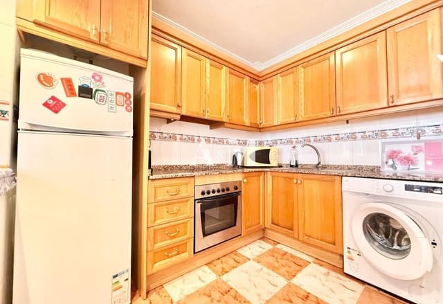 Casa de 2 habitaciones en La Regia, Orihuela en alquiler con piscina - 900 € (Ref: 10095654)