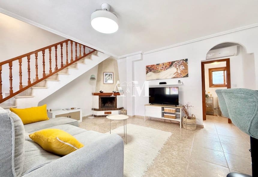 Maison de Ville de 3 chambres à louer à Torre de la Horadada avec garage - 1 200 € (Ref: 10095655)