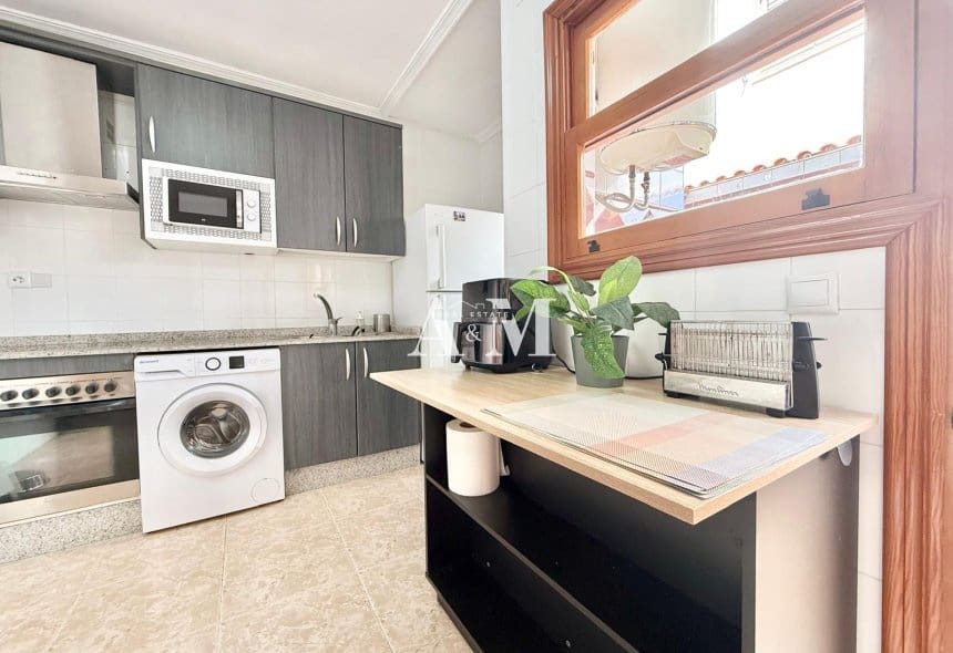 Maison de Ville de 3 chambres à louer à Torre de la Horadada avec garage - 1 200 € (Ref: 10095655)