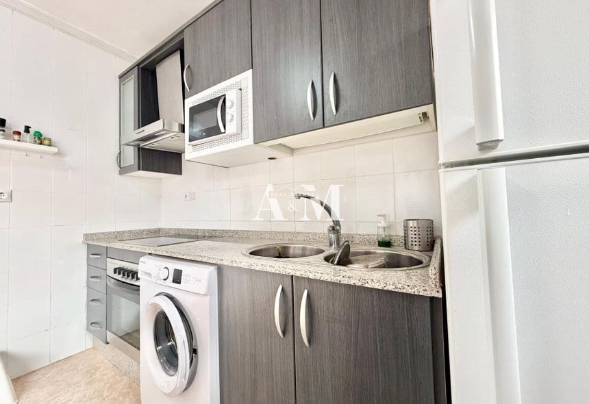 Maison de Ville de 3 chambres à louer à Torre de la Horadada avec garage - 1 200 € (Ref: 10095655)