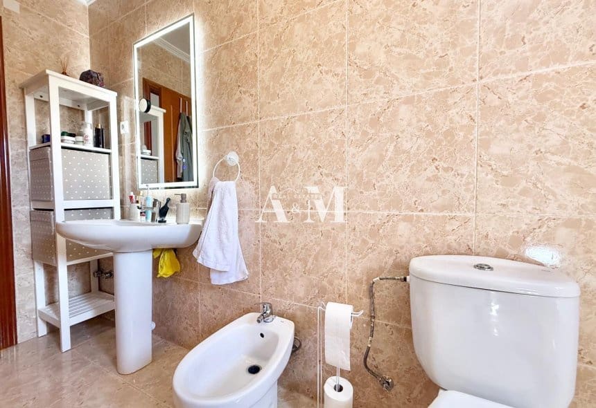 Maison de Ville de 3 chambres à louer à Torre de la Horadada avec garage - 1 200 € (Ref: 10095655)
