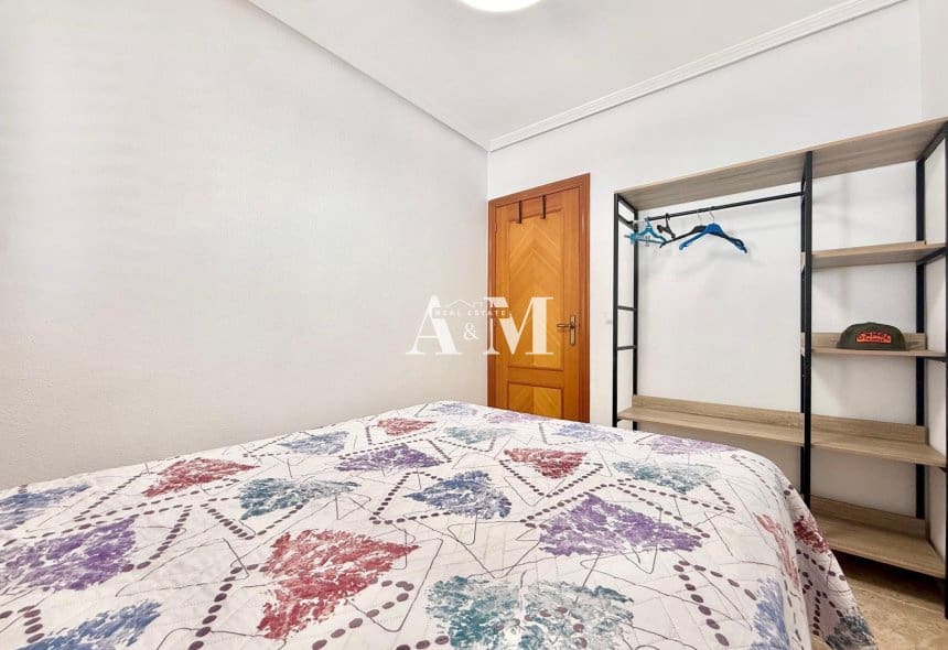 Maison de Ville de 3 chambres à louer à Torre de la Horadada avec garage - 1 200 € (Ref: 10095655)