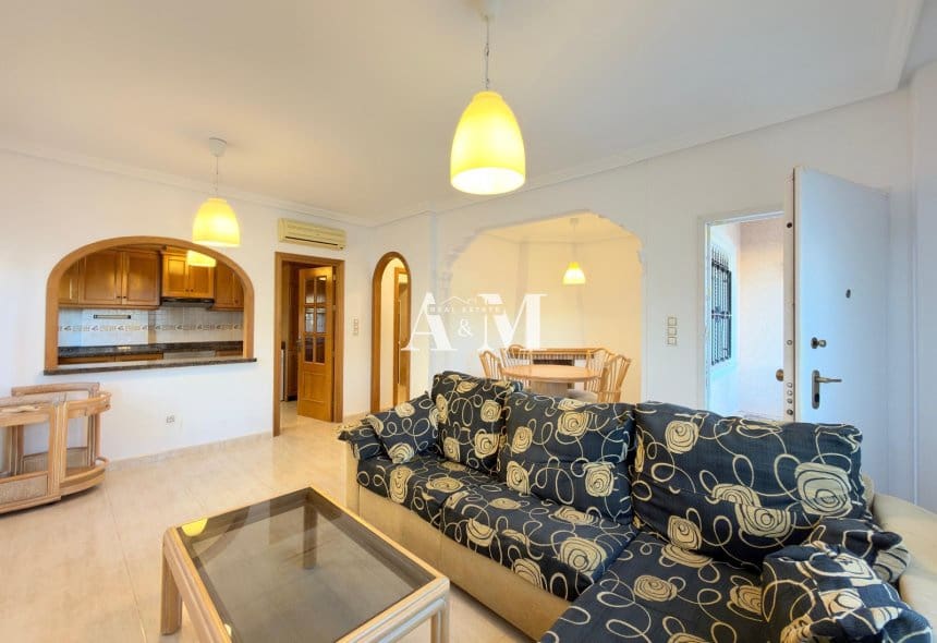2 makuuhuone Omakotitalo vuokrattavana paikassa Torre de la Horadada mukana uima-altaan - 1 100 € (Ref: 10095656)
