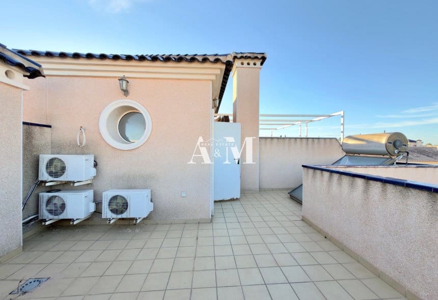 2 makuuhuone Omakotitalo vuokrattavana paikassa Torre de la Horadada mukana uima-altaan - 1 100 € (Ref: 10095656)