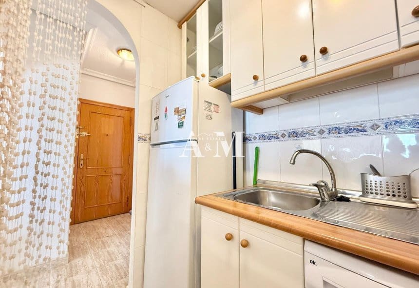 2 Zimmer Penthouse zu vermieten in Arenales del Sol mit Pool - 920 € (Ref: 10095657)
