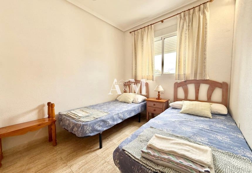 2 Zimmer Penthouse zu vermieten in Arenales del Sol mit Pool - 920 € (Ref: 10095657)
