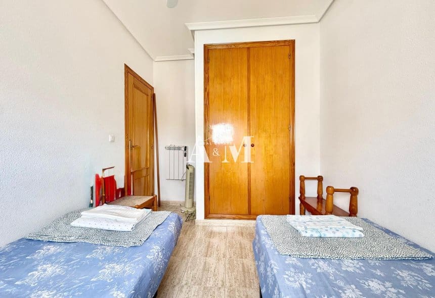 2 Zimmer Penthouse zu vermieten in Arenales del Sol mit Pool - 920 € (Ref: 10095657)
