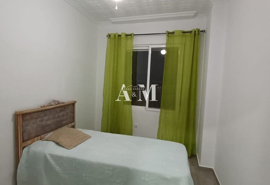 Maison de Ville de 4 chambres à louer à Sax - 850 € (Ref: 10095658)
