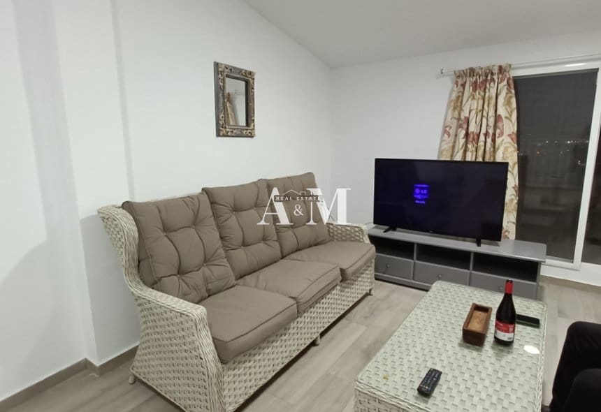 Maison de Ville de 4 chambres à louer à Sax - 850 € (Ref: 10095658)