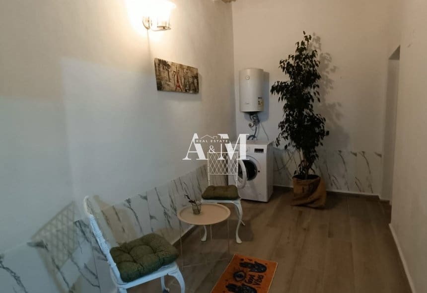 Maison de Ville de 4 chambres à louer à Sax - 850 € (Ref: 10095658)