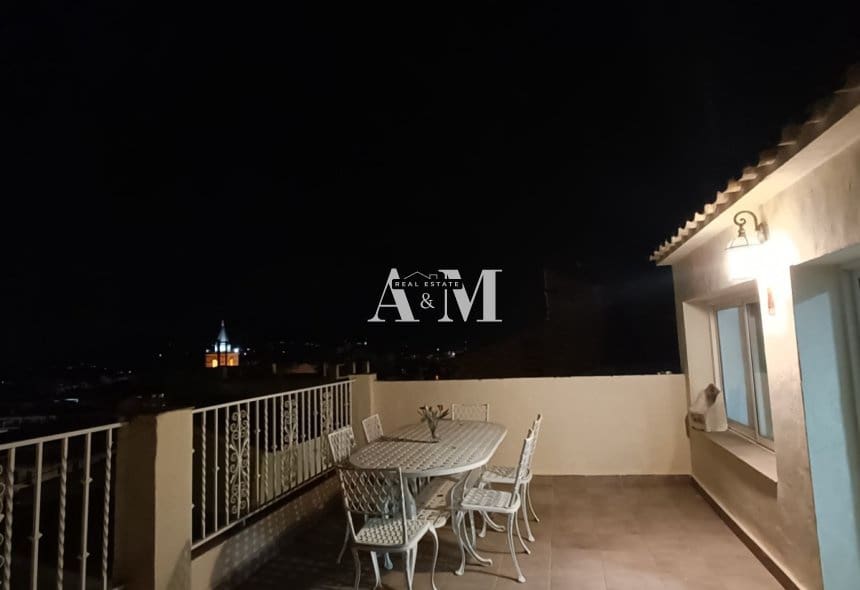 Maison de Ville de 4 chambres à louer à Sax - 850 € (Ref: 10095658)