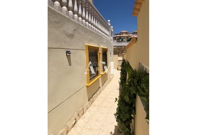 5 Zimmer Villa zu vermieten in La Zenia, Orihuela mit Pool Garage - 2.000 € (Ref: 10095660)