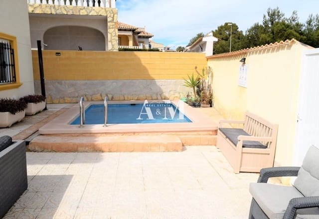 5 Zimmer Villa zu vermieten in La Zenia, Orihuela mit Pool Garage - 2.000 € (Ref: 10095660)