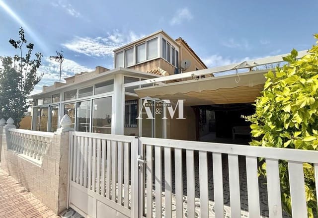 4 sypialnia Dom do wynajęcia w El Chaparral - La Siesta - La Torreta, Torrevieja z basenem - 1 250 € (Ref: 10095661)