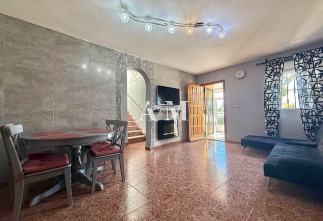 4 sypialnia Dom do wynajęcia w El Chaparral - La Siesta - La Torreta, Torrevieja z basenem - 1 250 € (Ref: 10095661)