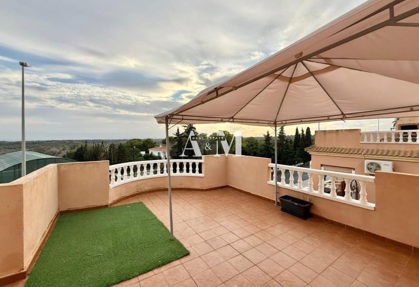 3 sypialnia Dom do wynajęcia w Orihuela Costa z basenem - 850 € (Ref: 10095662)
