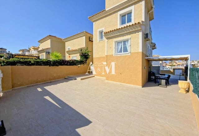 4 sypialnia Willa do wynajęcia w Las Filipinas z basenem garażem - 2 500 € (Ref: 10095663)