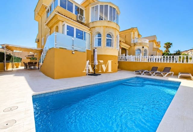 4 sypialnia Willa do wynajęcia w Las Filipinas z basenem garażem - 2 500 € (Ref: 10095663)